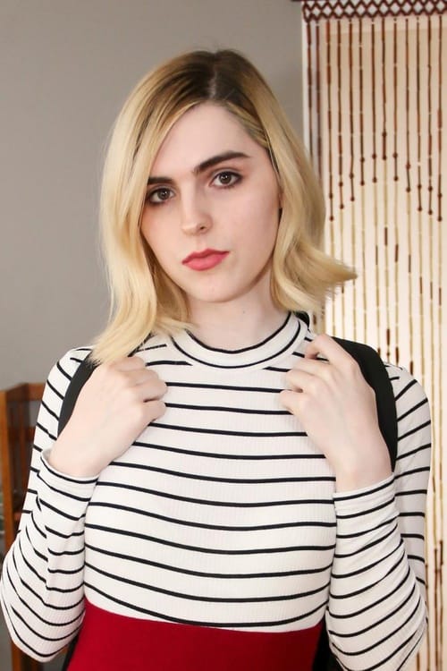 Ella Hollywood