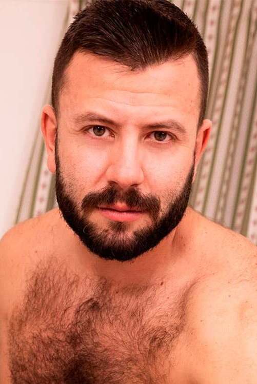 Leo Grin