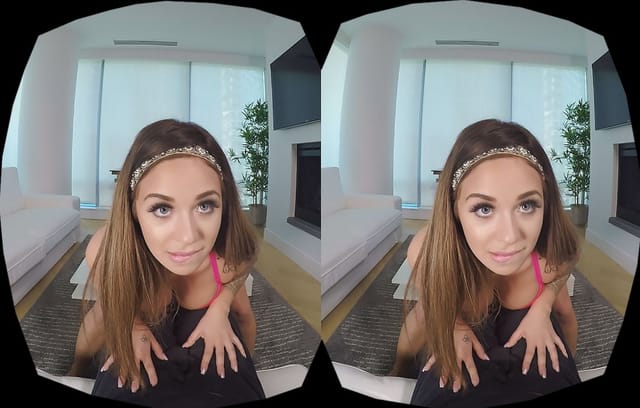 Introducing Mia Madison - Beautiful Girl Tries VR Porn HologirlsVR — photo 4