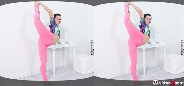 Teen Gymnast Stretching VirtualXPorn Cassie Fire — photo 4