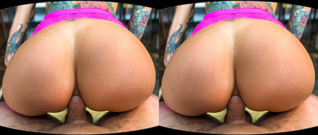 Rumpus Room MILFVR Sarah Jessie — photo 2