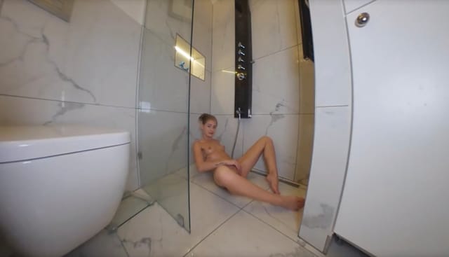 Fun-In-The-Shower-perVRt-Tiffany-Tatum-vr-porn-video--virtual-reality — photo 5