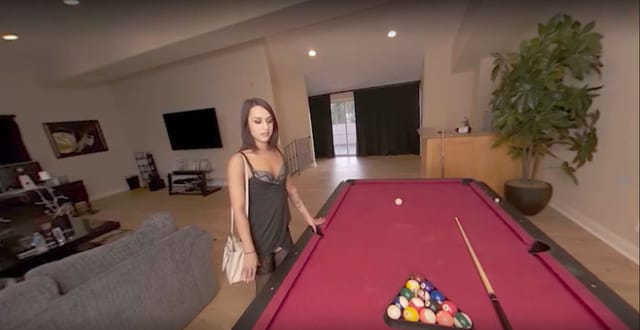 Demands To Get Fucked GroobyVR Khloe Kay — photo 5