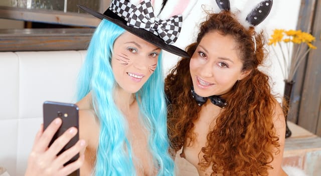 Lesbo Bunnies Shoot Selfies TmwVRnet Alyssa Reece Melody Petite — photo 2