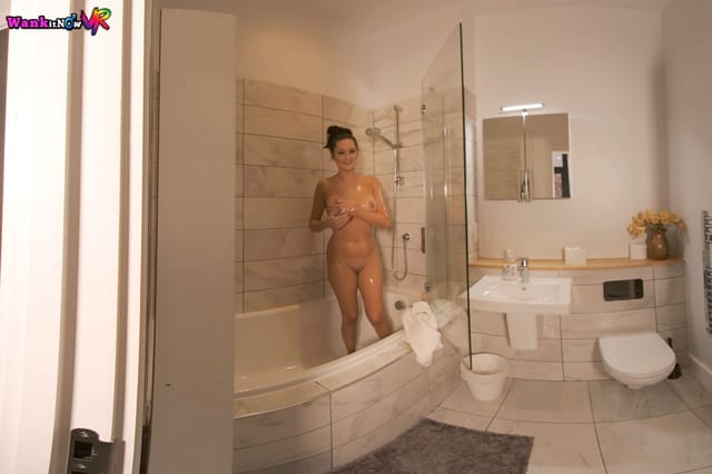 Soap Up And Wank For Me WankitNowVR Bonnie — photo 5