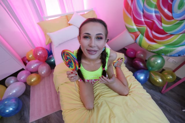 More Than a Lollipop Nicole Love Squeeze VR — photo 4