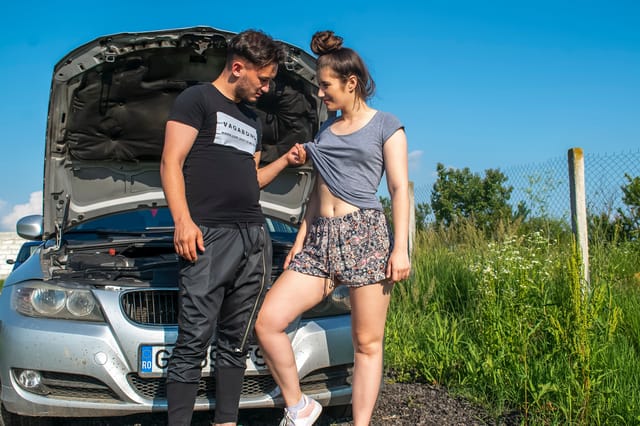 Darya & Brad - Fix My Car And Fuck My Pussy VRStars — photo 3