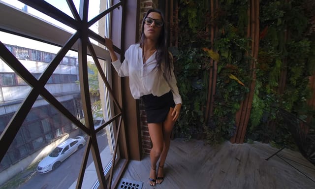 Best Legs in the Business AneliaQ StasyQVR — photo 2