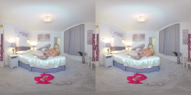 VR POV: Naughty MILF Porning in 8K Tease VR porn — photo 4