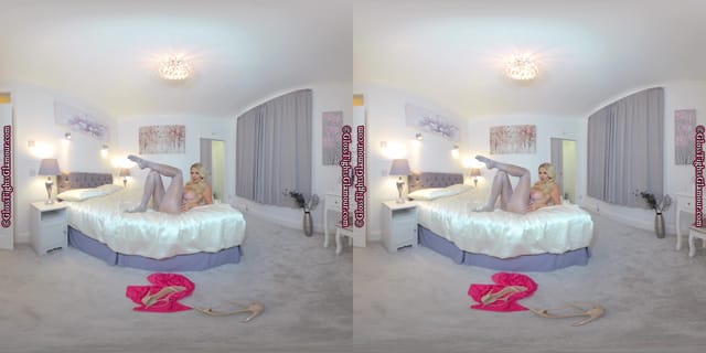 VR POV: Naughty MILF Porning in 8K Tease VR porn — photo 5