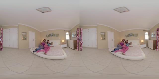 Sophie And Frankie Pink And Blue Just For You VR porn — photo 8