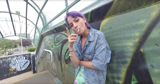 Annabel Lee - Smoking on the bridge Annabel Lee VRSmokers — photo 3