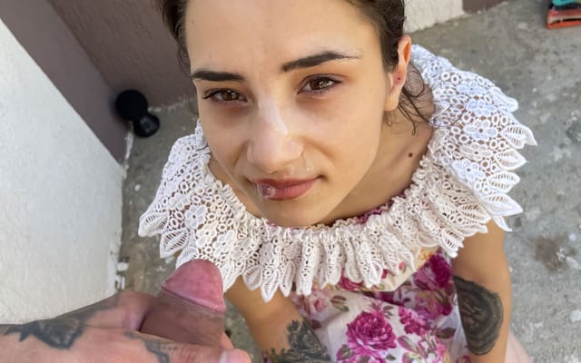 Zoe Sky's Tease: Hot POV Blowjob in VR VR porn — photo 4