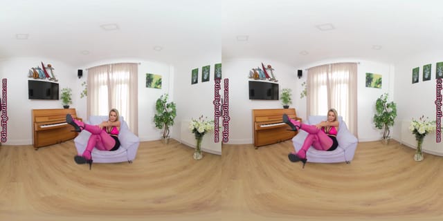 Lauren Louise Pink Perfection GlossTightsGlamourVR — photo 7