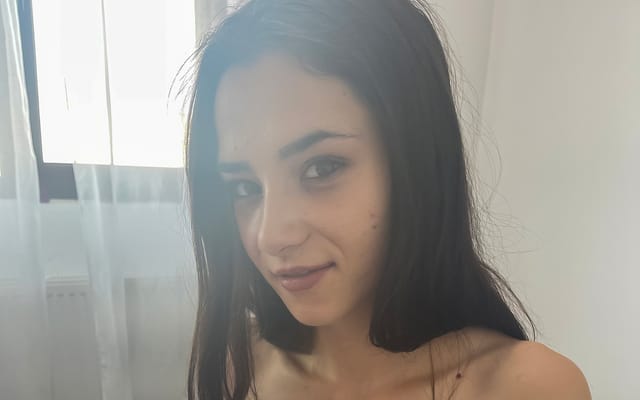 Zoe Foxxy - Horny Step Daughter wants to feel her Step Father's Cock Zoe Foxxy VRStars — photo 5
