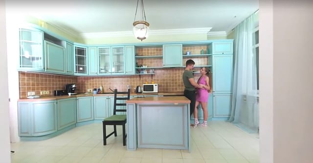 Super fire girl Miamoon with boyfriend after work in the kitchen VRXClouds — photo 4