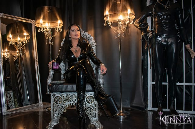 Mistress Kennya - Human Ashtray Mistress Kennya HouseOfLust — photo 1