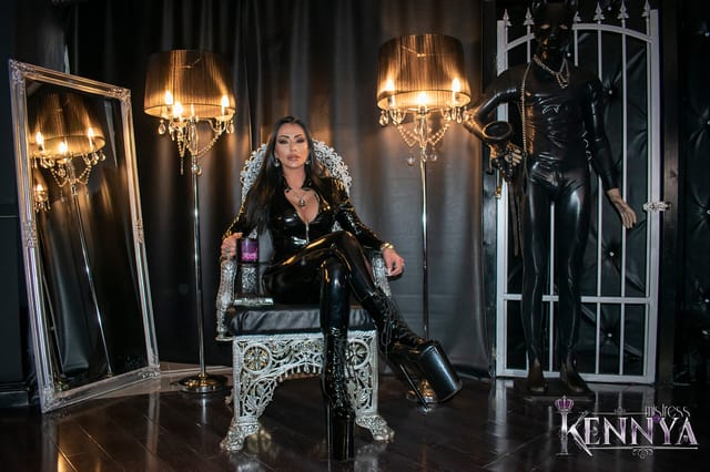 Mistress Kennya - Human Ashtray Mistress Kennya HouseOfLust — photo 2