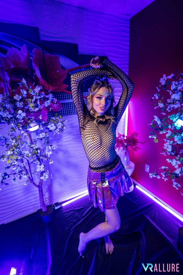 As seen on FlickFlock Ailee Anne VRAllure — photo 7