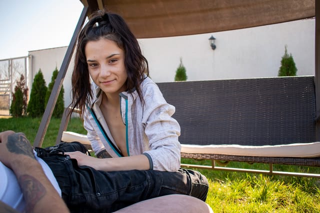 Zoe Foxxy - The great fucking outdoors with swallowing at the end VRStars — photo 2