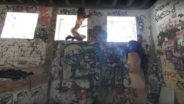 Risky Public Nudity Hot Girls On Vacation Spray Painting Graffiti Brille & Cherri Also Topless Beach VRgoddess — photo 8