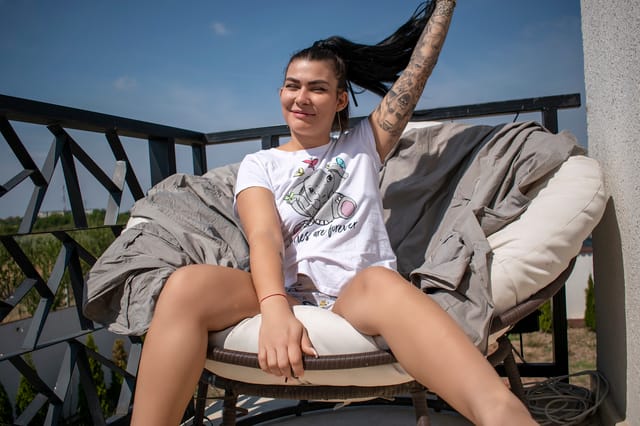 Cute Girl Jerks Off On The Balcony Where Neighbours Can See WoowVR — photo 7
