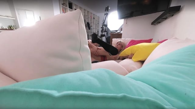 Busty Teen Worksout For Cock Voyeur Sheril Blossom perVRt — photo 9