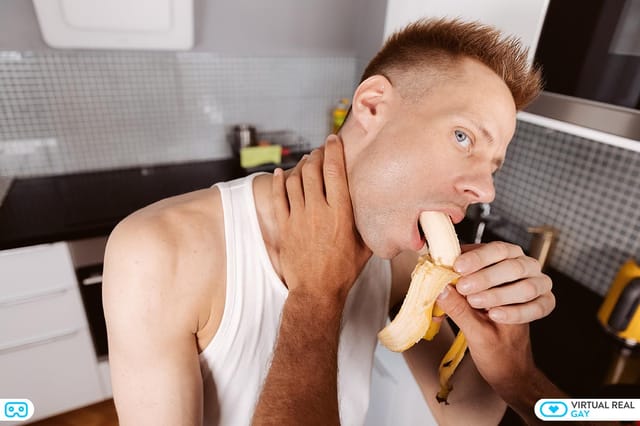 [Gay] Peaches for me VR porn — photo 4