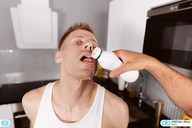 [Gay] Peaches for me VR porn — photo 3
