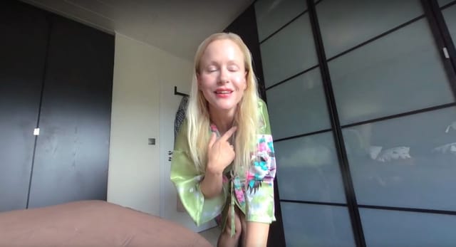 Blonde Hexe as an executrix succubus drains a man in a German fantasy setting in non POV 4K VR