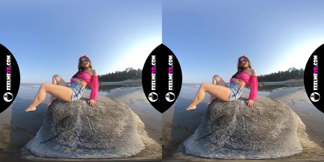 Gabby Bella Masturbates With 4Fingers On The Beach FeelmeVR — photo 2