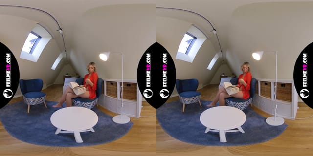 Tiffany Pretty Blonde Shows Open Pussy 180vr FeelmeVR — photo 10