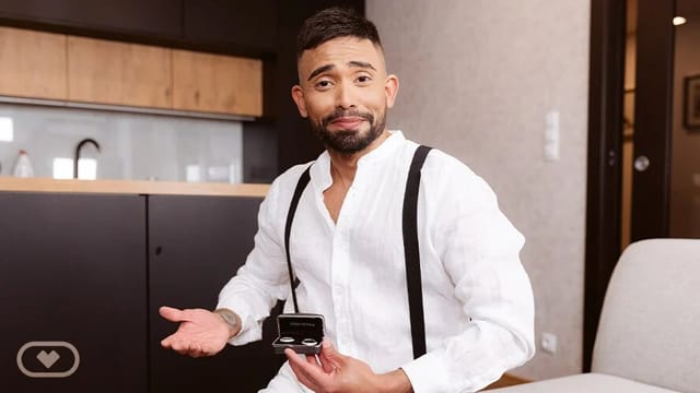 Guido Plaza and Vikko Vigo perform anal and blowjobs in this VirtualRealGay VR POV video featuring 60 FPS quality.