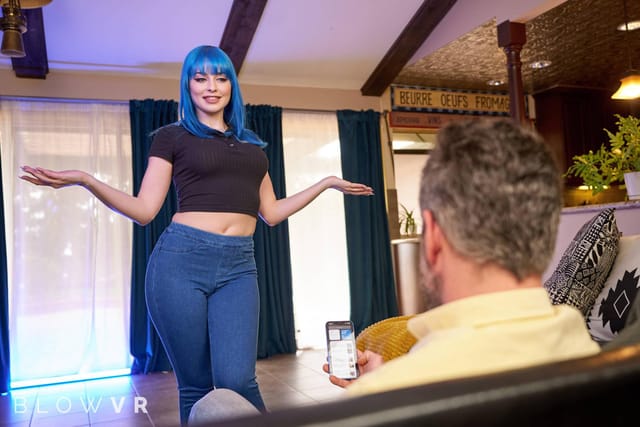 Sloppy Blowjob With Jewelz Blu, And Leana Lovings BlowVR — photo 8