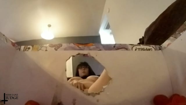 Tiny Pet for Cruel Giantess Jane Judge — photo 8