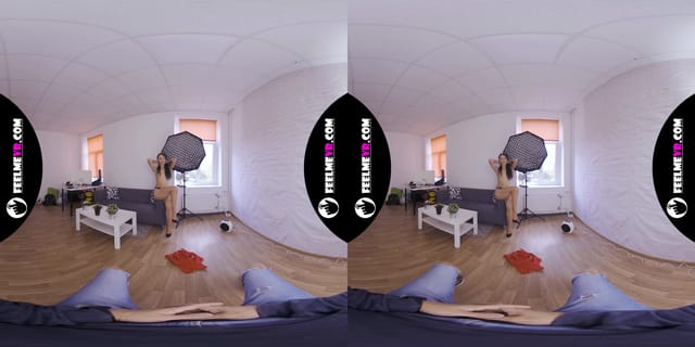 VR Porn: She's Riding in Virtual Reality VR porn — photo 3