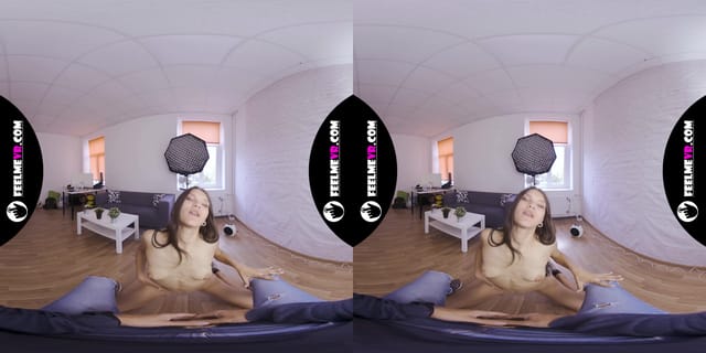 VR Porn: She's Riding in Virtual Reality VR porn — photo 1