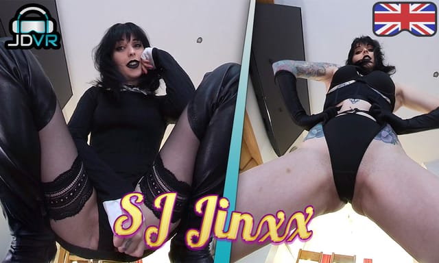SJ Jaxx performs face sitting in a VR POV scene with 4K resolution and 60 frames per second