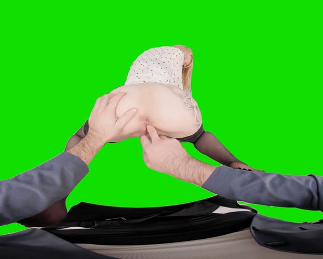 Kaira Kampen — Office Seduction: German Girl's Tease 180° VR sex — photo 5