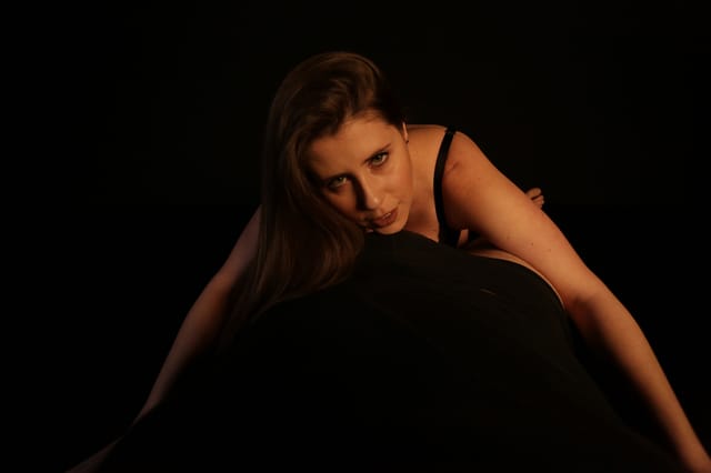 Visit From Belgium Lady Lyne Noir — photo 7