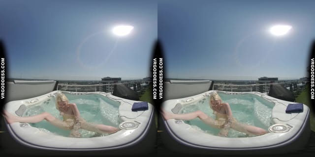 Penthouse Rooftop Jacuzzi Hot Ingrida Smoking And Masturbating In The Sun VRgoddess — photo 8