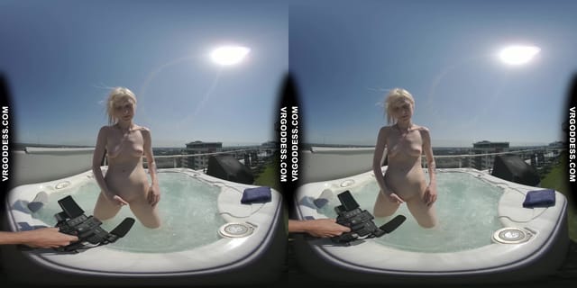 Penthouse Rooftop Jacuzzi Hot Ingrida Smoking And Masturbating In The Sun VRgoddess — photo 3