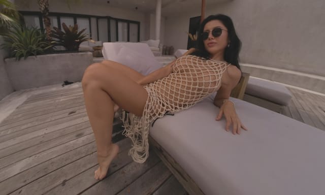 Poolside Poontang DorisQ StasyQVR — photo 5