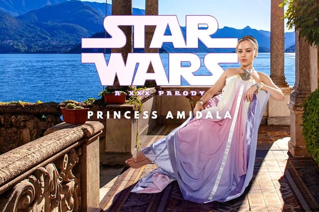 Anna Claire Clouds as Princess Amidala performs a POV blowjob in 4K VR cosplay.