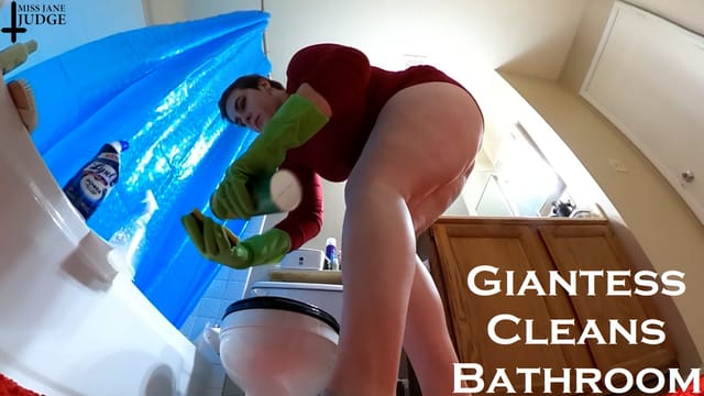 Jane Judge cleans a bathroom in this solo 4K VR video featuring big tits and fetish themes without POV.