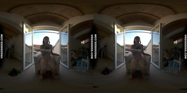Risky Public Masturbating Hot Girl Brille Gets Caught By Tourists Gets Her Period Finished At Home VRgoddess — photo 7