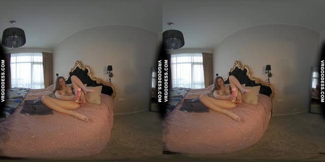 Fetish Video With Josie Stuffing Her Pussy With Glowsticks And Hitachi Vibe To Orgasm VRgoddess — photo 5