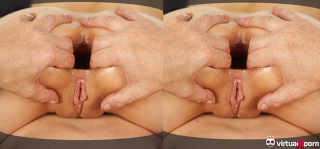 Teen Emily Pink Extreme Fist Fucked VirtualXPorn — photo 5