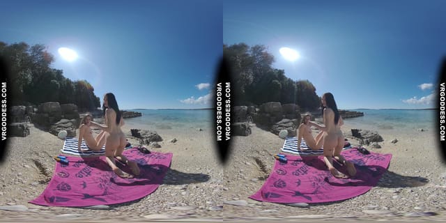 Sunny Beach Afternoon Nude Sunbathing And Searching For Shells On Vacation With Matty Josie VRgoddess — photo 1