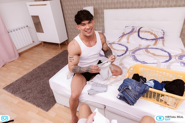 Doing Laundry Pietro Duarte VirtualRealGay — photo 2